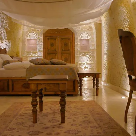 Hotel Fairyland Cave