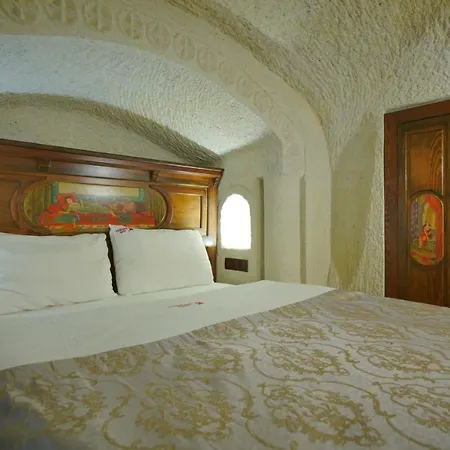 Hotel Fairyland Cave