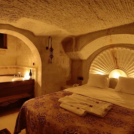 Hotel Fairyland Cave