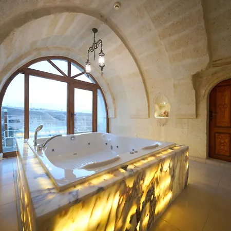 Hotel Fairyland Cave