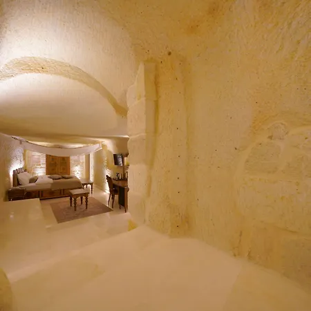 Fairyland Cave 3*