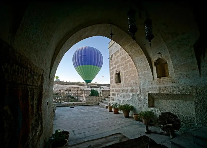 מלון Fairyland Cave 3*