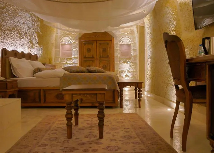 Hotel Fairyland Cave