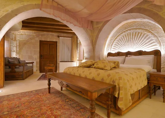 Fairyland Cave 3* גורמה